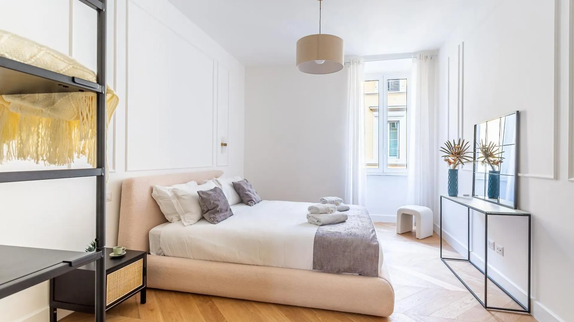 Iflat Stylish & Cozy Apt In The Heart Of Monti Rome