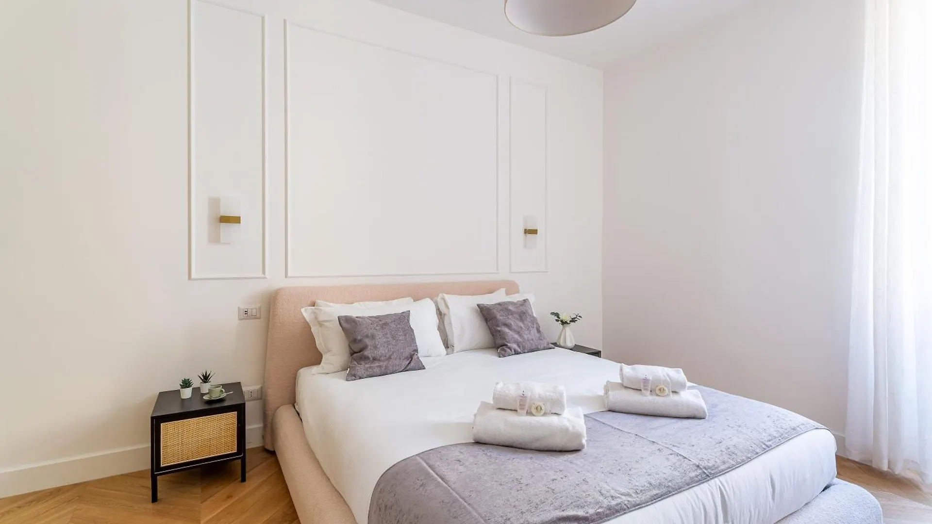 Apartment Iflat Stylish & Cozy Apt In The Heart Of Monti Rome