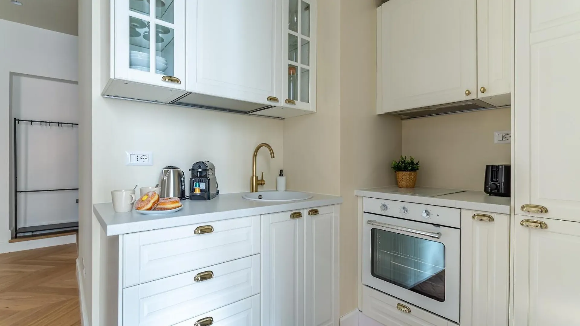 Iflat Stylish & Cozy Apt In The Heart Of Monti Rome